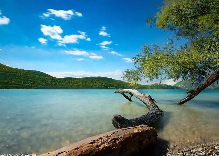 T2 Bis Moderne, Lumineux, Parking Privatif, - Fr-1-555-69